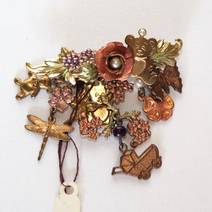 Antique Victorian style Charm Brooch pin NWT